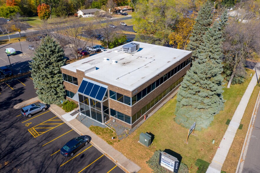 More Photos Of 5615 Brooklyn Blvd, Brooklyn Center Office For Sale