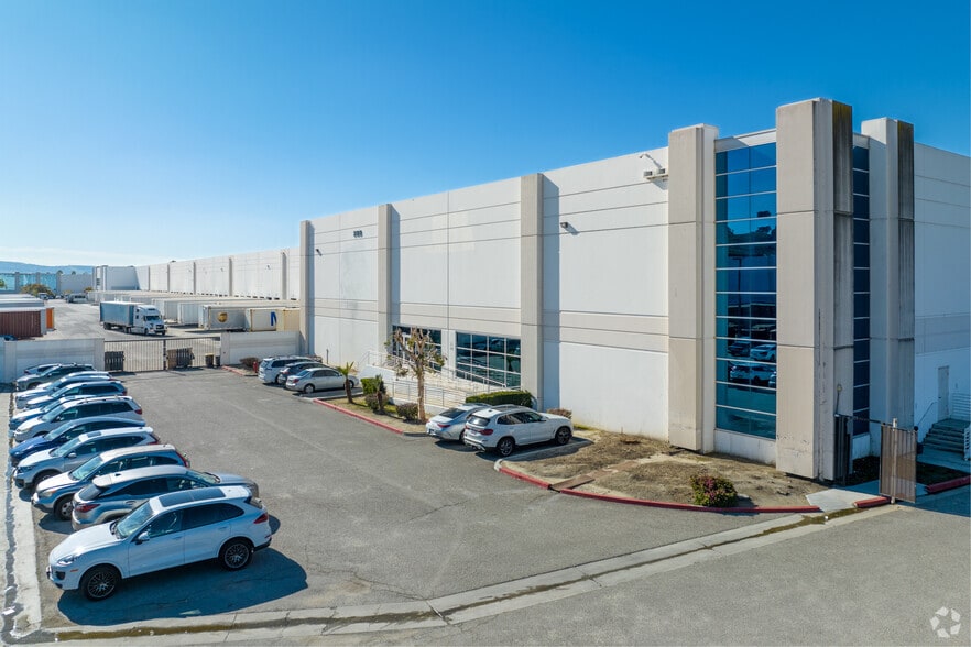 More Photos Of 218 Machlin Ct, City Of Industry Warehouse For Lease