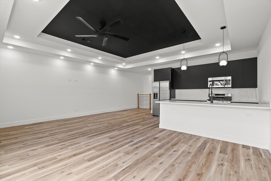 More Photos Of 6538 Rhodes ave, Chicago Apartments For Sale