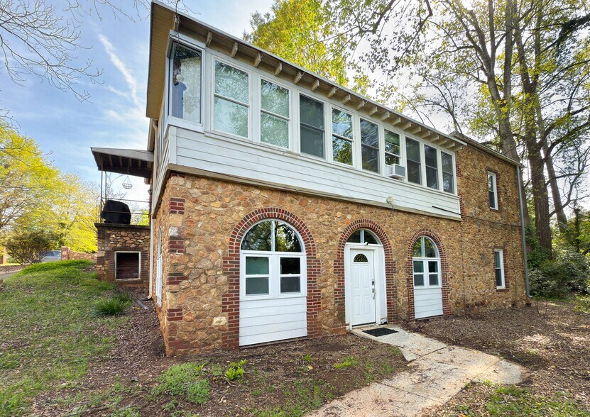 More Photos Of 153 Morton Ave, Athens Apartments For Sale