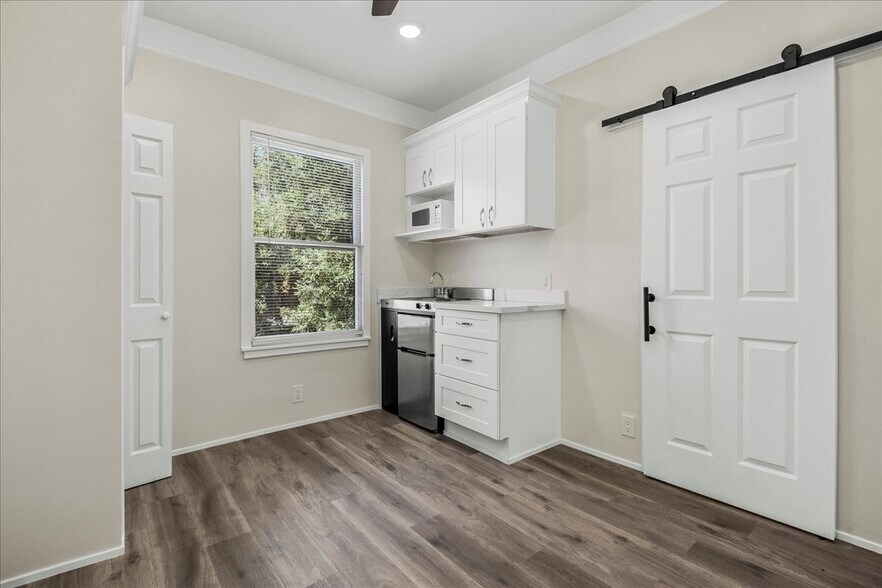 More Photos Of 628 Waverley St, Palo Alto Apartments For Sale