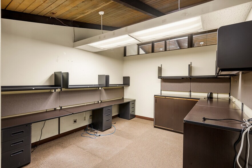 More Photos Of 1661 E Chapman Ave, Fullerton Office For Sale