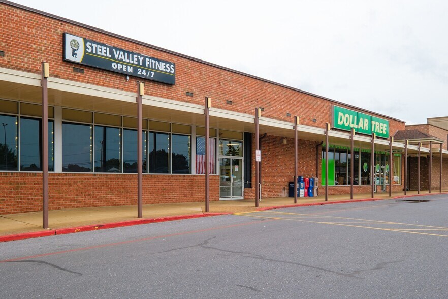 More Photos Of 12 Luray Shopping Ctr, Luray General Retail For Lease