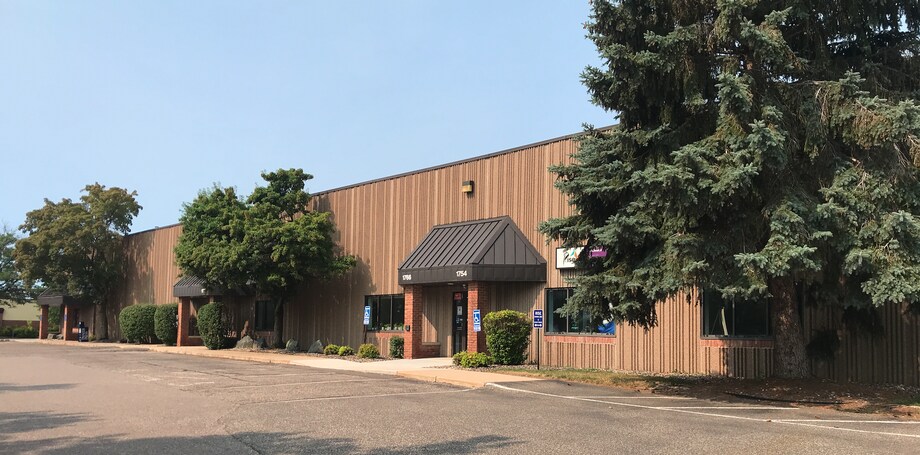 More Photos Of 1754-1790 Washington Ave, Stillwater Freestanding For Lease