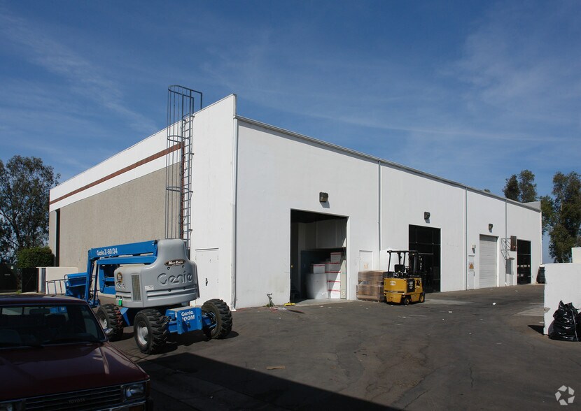 More Photos Of 7930 Arjons Dr, San Diego Research And Development For Lease