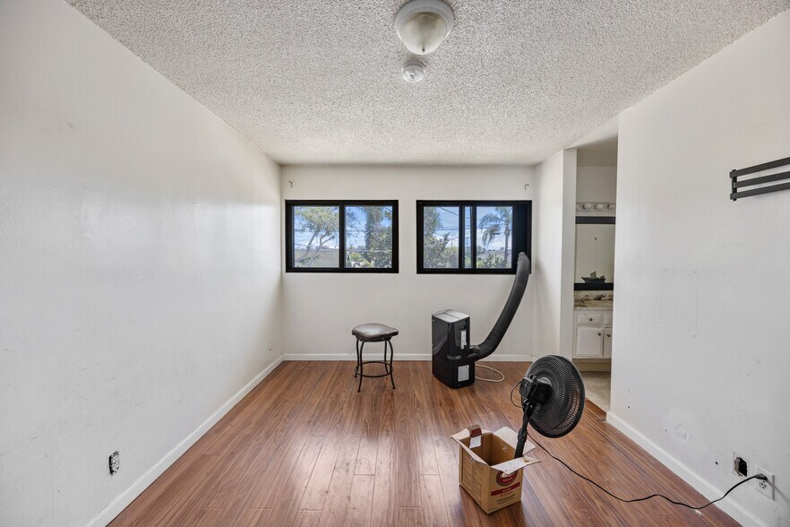 More Photos Of 145 W Hillcrest Blvd, Inglewood Apartments For Sale