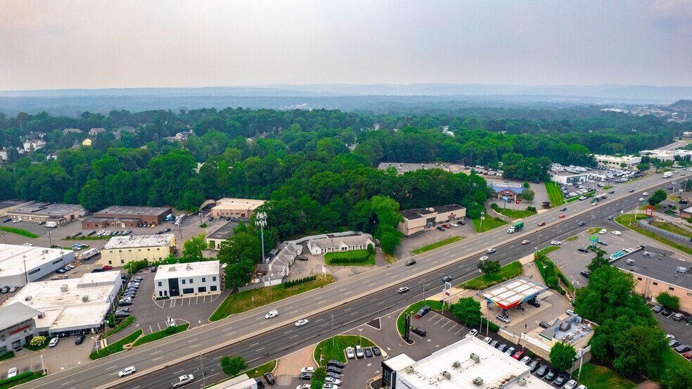 More Photos Of 425 NJ-17, Ramsey Hotel For Sale