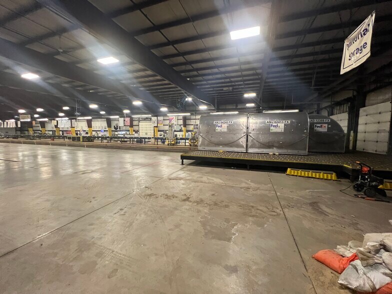 More Photos Of 3017 W 17th St, Erie Warehouse For Sale