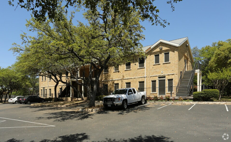 More Photos Of 1000 Westbank Dr, Austin Unknown For Lease