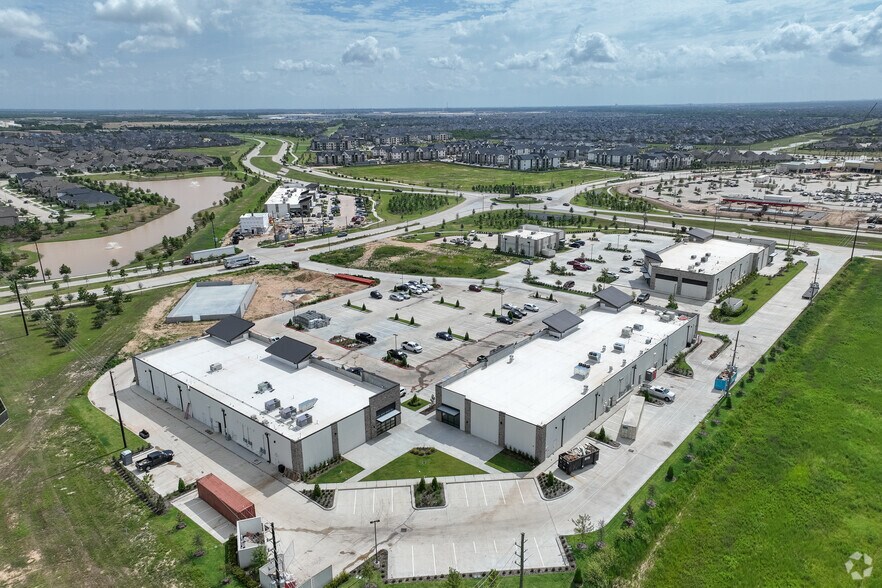 More Photos Of 29911 Jordan Crossing Blvd, Katy Unknown For Lease