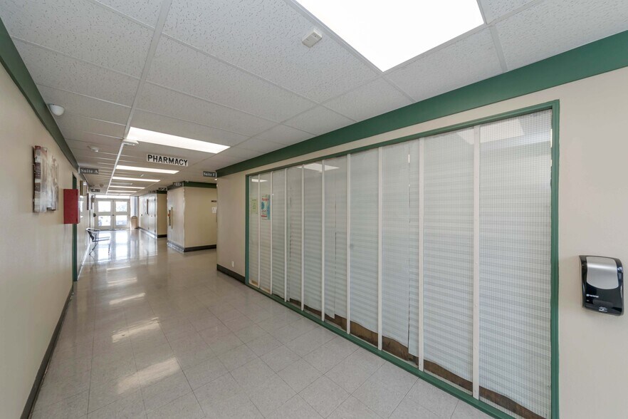 More Photos Of 360 E 7th St, Upland Medical For Lease
