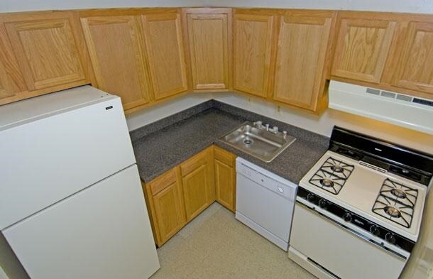 More Photos Of 7600 Maple Ave, Takoma Park Apartments For Lease