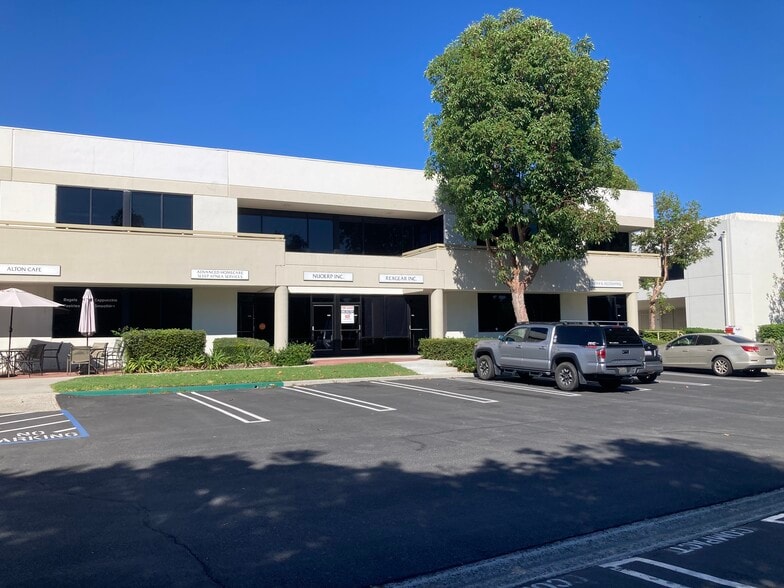 More Photos Of 16 Hughes, Irvine Unknown For Lease