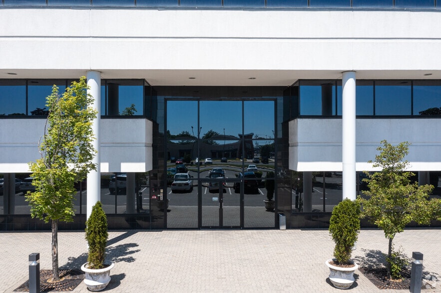 More Photos Of 100 Village Ct, Hazlet Medical For Sale