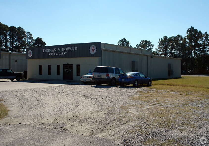 More Photos Of 2112 W Jody Rd, Florence Freestanding For Lease