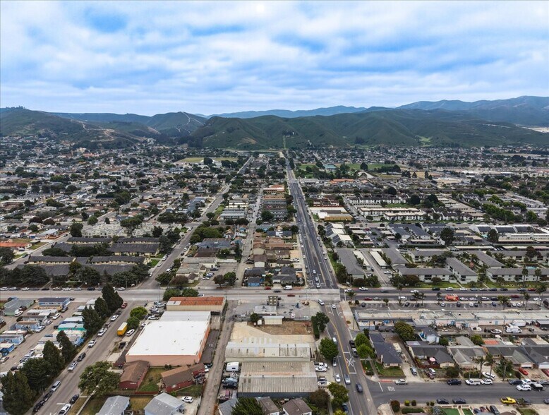 More Photos Of 414 N O St, Lompoc Warehouse For Sale