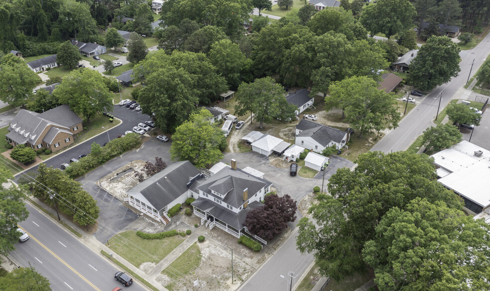 Primary Photo Of 913 N Arendell Ave, Zebulon Funeral Home For Sale