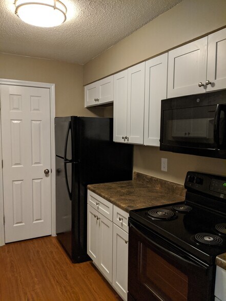 More Photos Of 180 State Docks Rd, Eufaula Multifamily For Sale