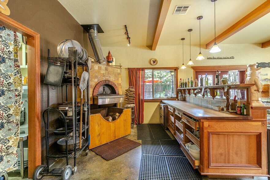 More Photos Of 14836 OR-38, Elkton Restaurant For Sale