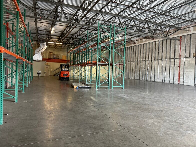 More Photos Of 6300-6332 NW 97th Ave, Miami Warehouse For Sale