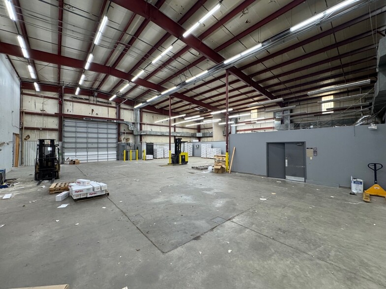 More Photos Of 7700 E 38th St, Tulsa Manufacturing For Sale