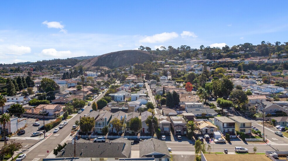 More Photos Of 3810 Pacific Coast Hwy, Torrance Medical For Lease