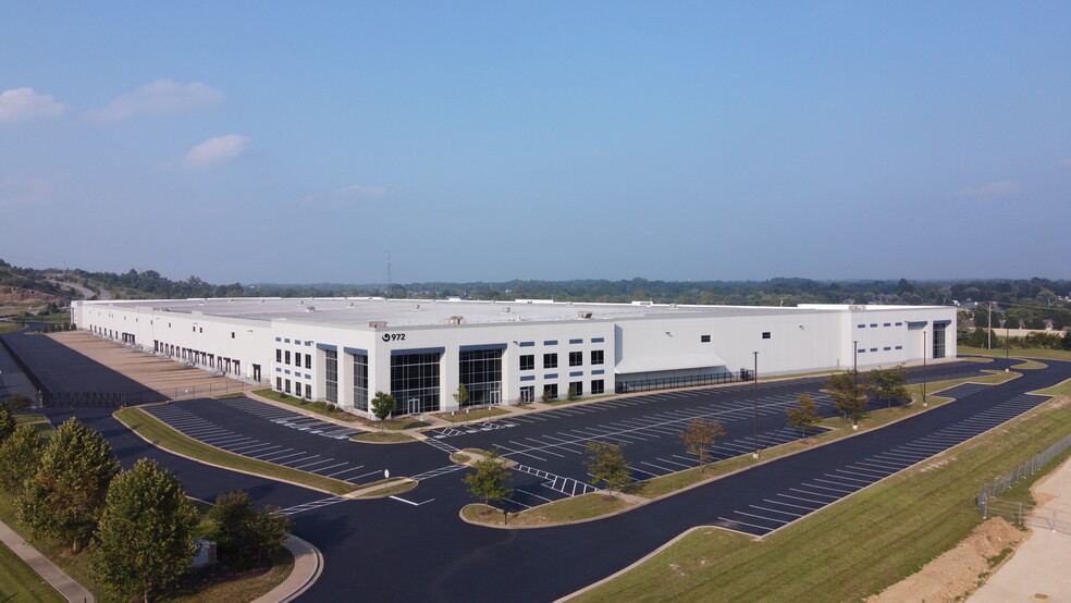 Primary Photo Of 972 Conestoga Pky, Shepherdsville Distribution For Lease