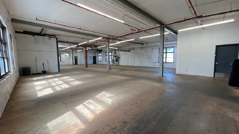 More Photos Of 1360 Garrison Ave, Bronx Warehouse For Sale