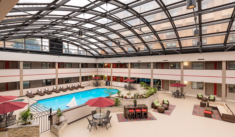 More Photos Of 1005 S Moorland Rd, Brookfield Hotel For Sale