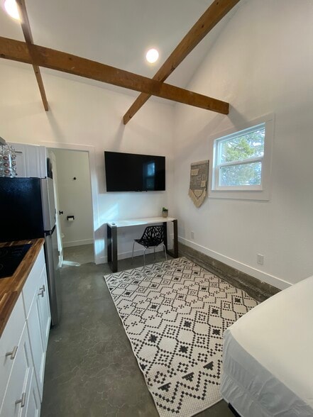 More Photos Of 99 Bartlett St, Reno Apartments For Sale