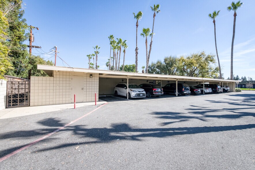 More Photos Of 446 W Shaw Ave, Fresno Office For Sale