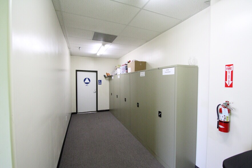 More Photos Of 509-523 E Rosecrans Ave, Compton Storefront Retail Office For Lease