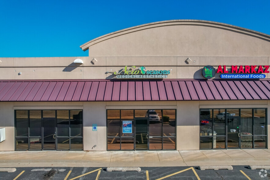 More Photos Of 7935-7945 S Memorial Dr, Tulsa Storefront Retail Office For Lease