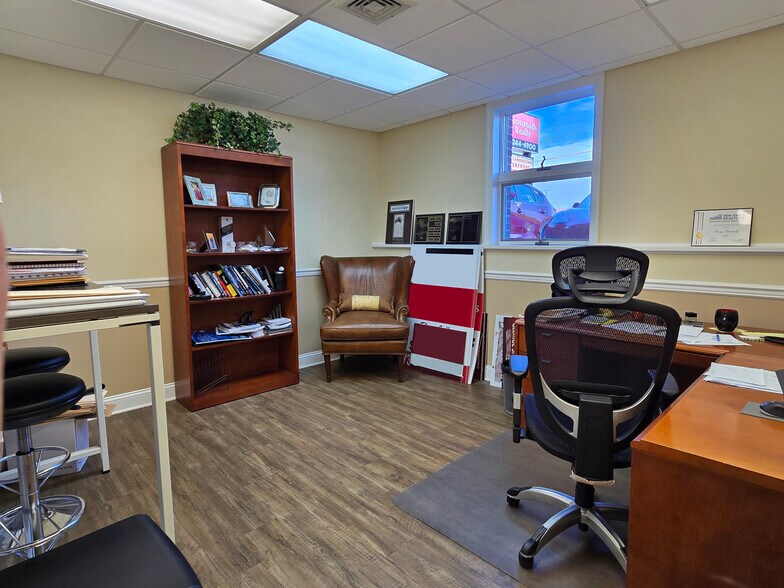 More Photos Of 25 E Route 37, Toms River Office For Sale