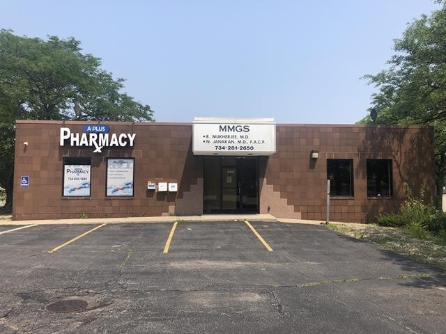 Primary Photo Of 3620 Biddle Ave, Wyandotte Medical For Sale