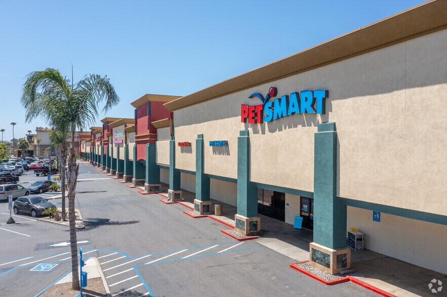 385421 N Escondido Blvd, Escondido, CA 92025 For Lease