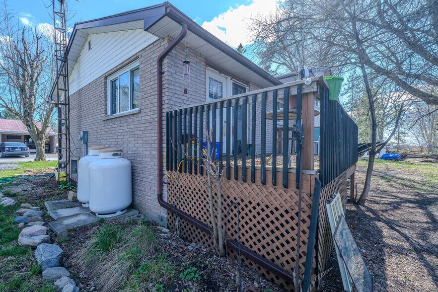 More Photos Of 181 Melville Rd, Consecon Trailer Camper Park For Sale