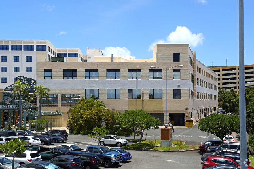 More Photos Of 680 Iwilei Rd, Honolulu Office For Lease