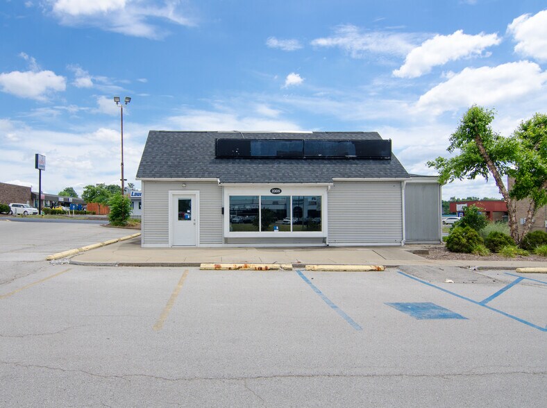 More Photos Of 1525-1555 E New Circle Rd, Lexington Unknown For Lease