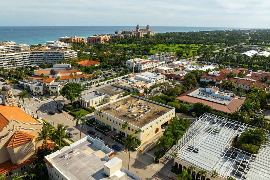 More Photos Of 220 Sunrise Ave, Palm Beach Office For Lease