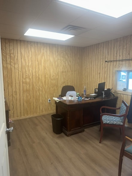 More Photos Of 3902 Belmont Hwy, Talmo Industrial For Sale