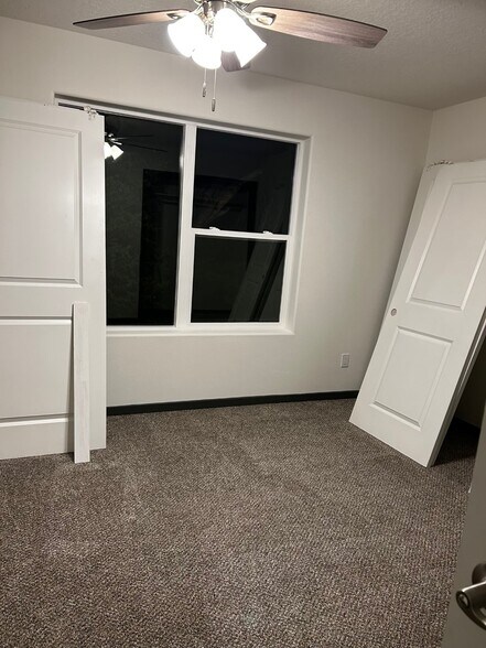 More Photos Of 615 Iron Ave SW, Albuquerque Apartments For Sale