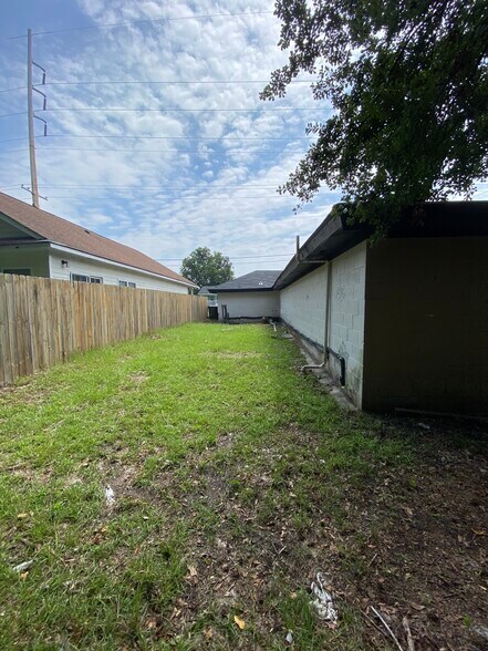 More Photos Of 4307 Liberty Pky, Savannah Daycare Center For Sale