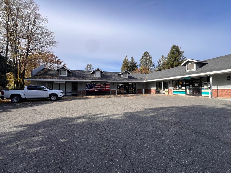 Primary Photo Of 1040 N State St, Ukiah Storefront Retail Office For Sale