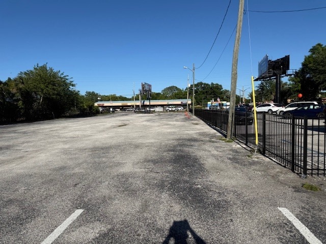 More Photos Of 690 N Semoran Blvd, Orlando Auto Dealership For Lease