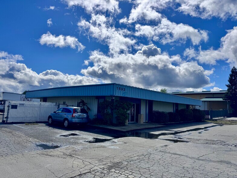 More Photos Of 1593 Beltline Rd, Redding Manufacturing For Lease
