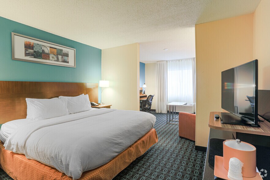 More Photos Of 3930 Stahl Dr SE, Grand Rapids Hotel For Sale