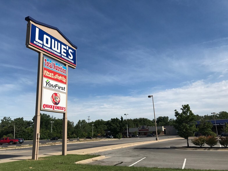 More Photos Of 5455 Airport Hwy, Toledo Storefront For Sale