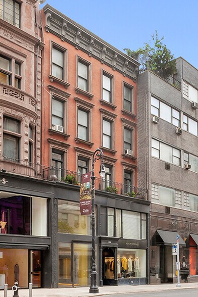 More Photos Of 833 Madison Ave, New York Storefront Retail Residential For Lease