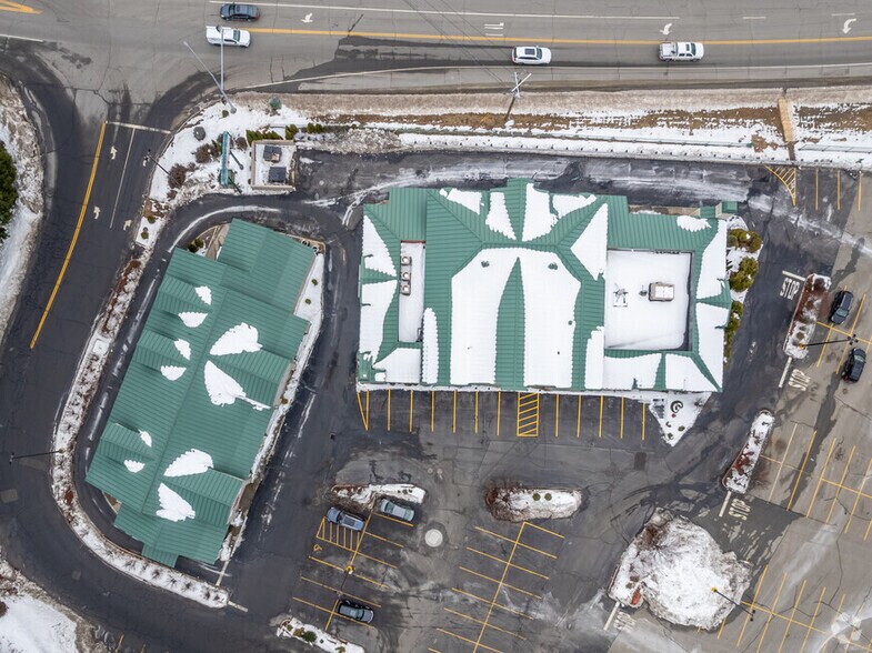 More Photos Of 11 George's Fld, Hinsdale Unknown For Lease